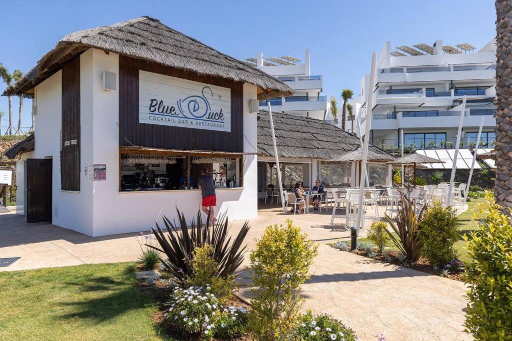 Brand New, Elegant Ground Floor Two Bed Apartment Estepona
