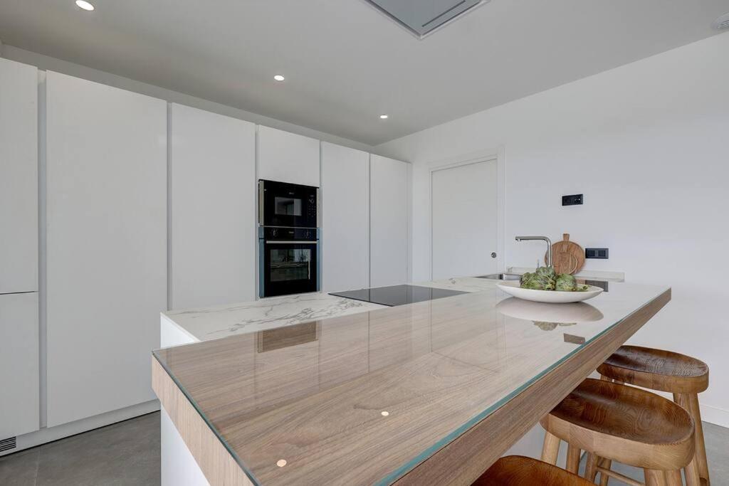 Brand New, Elegant Ground Floor Two Bed Estepona