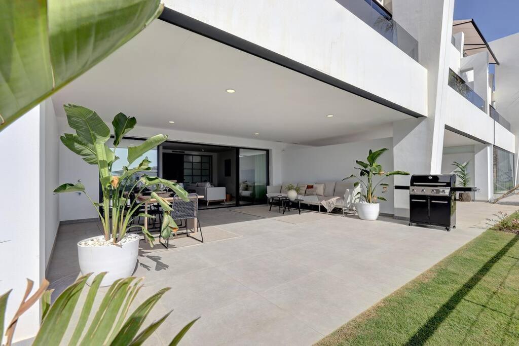 Brand New, Elegant Ground Floor Two Bed Estepona