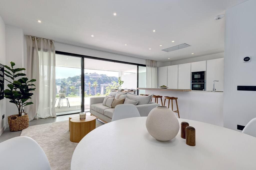 Apartment Brand New, Elegant Ground Floor Two Bed
