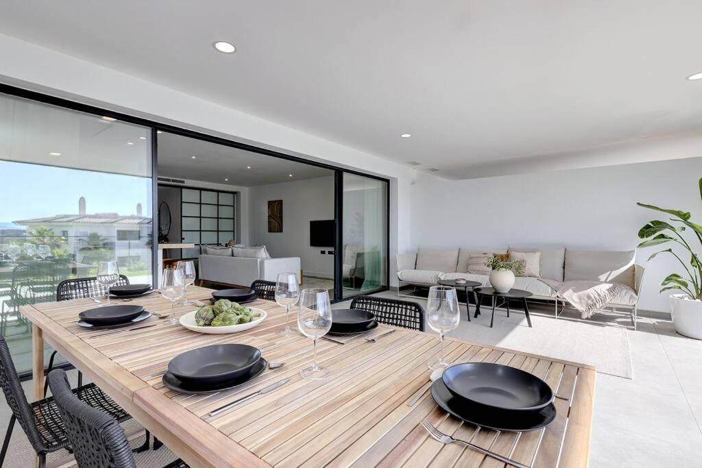 Brand New, Elegant Ground Floor Two Bed Apartment