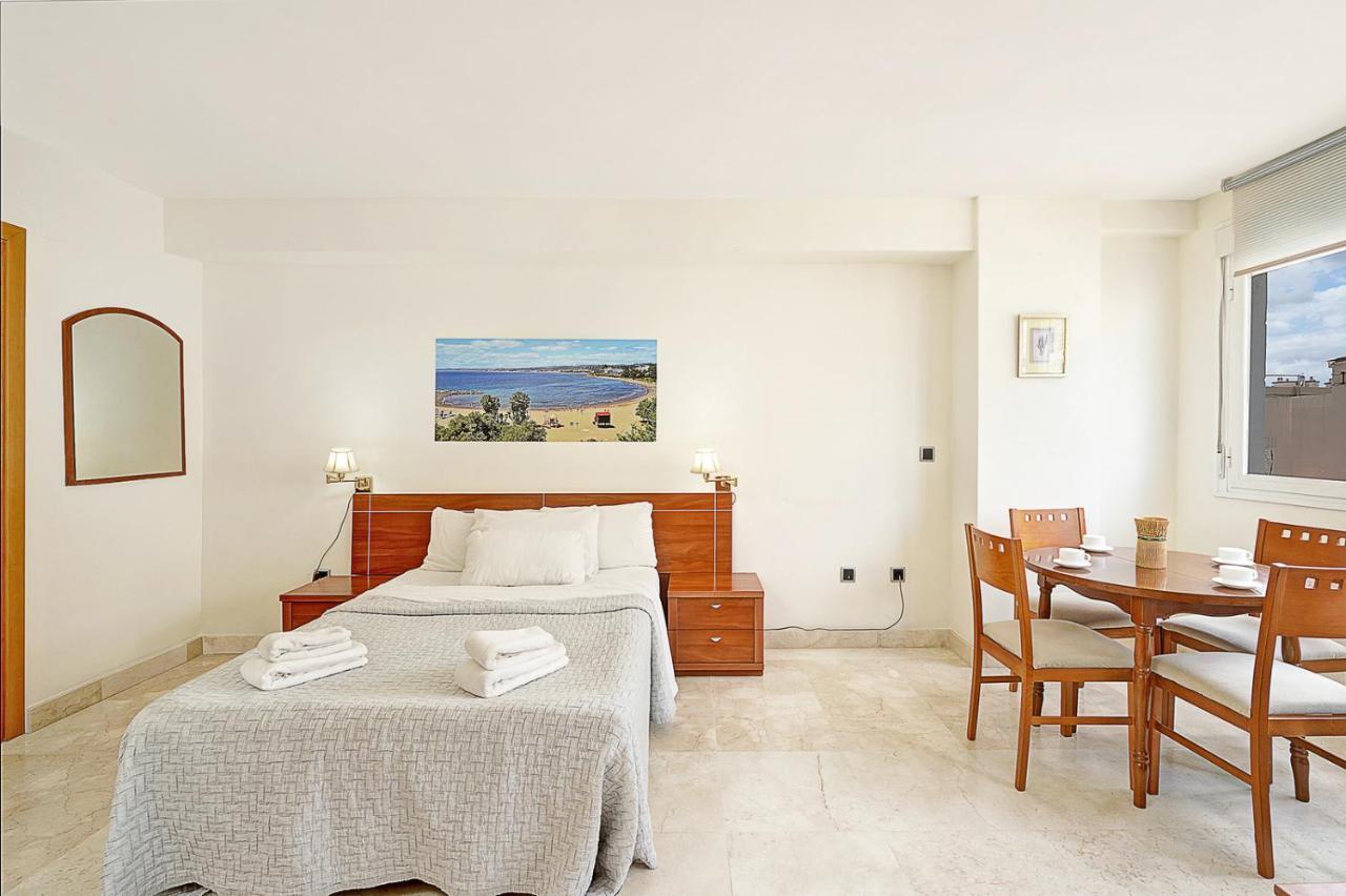 Apartamento En 1ª Linea De Playa, Centro Estepona