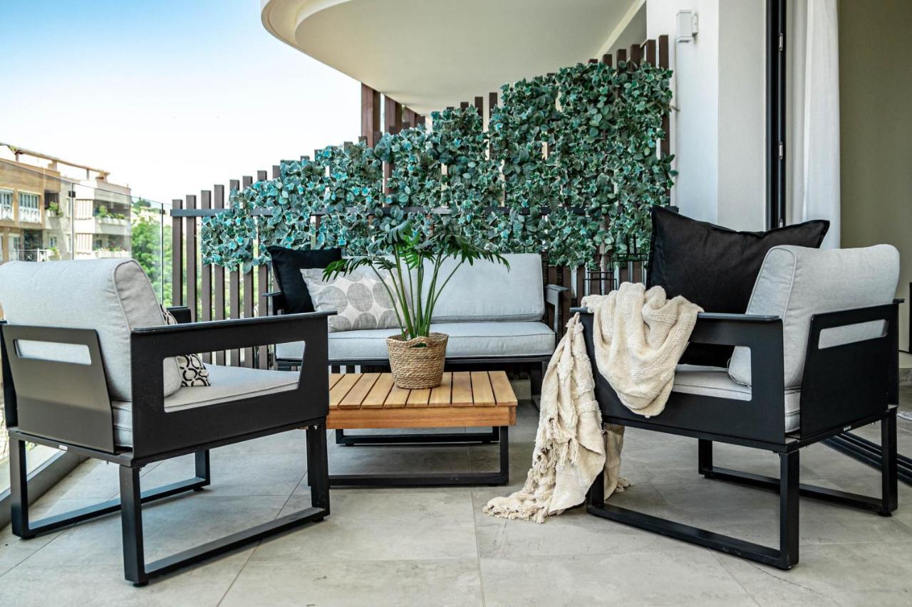 Inf33k- Stunning Close To Beaches
