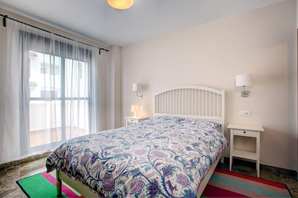 Luxury In Golf Hills, Estepona. *