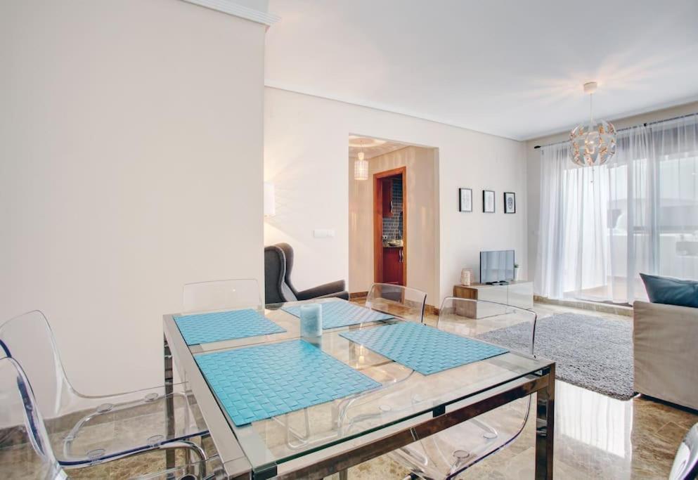 Luxury In Golf Hills, Estepona. * Estepona