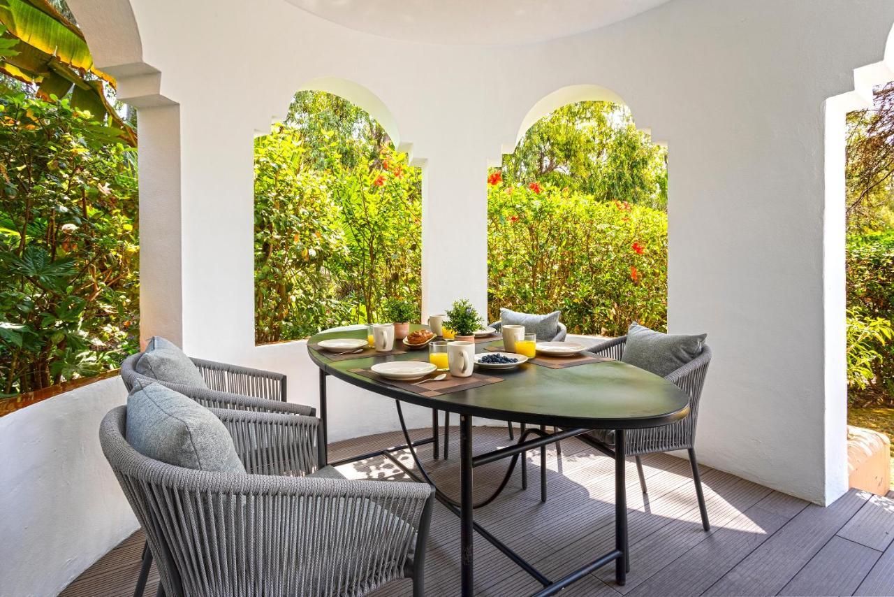 Genteel Venalmar Terrace Estepona
