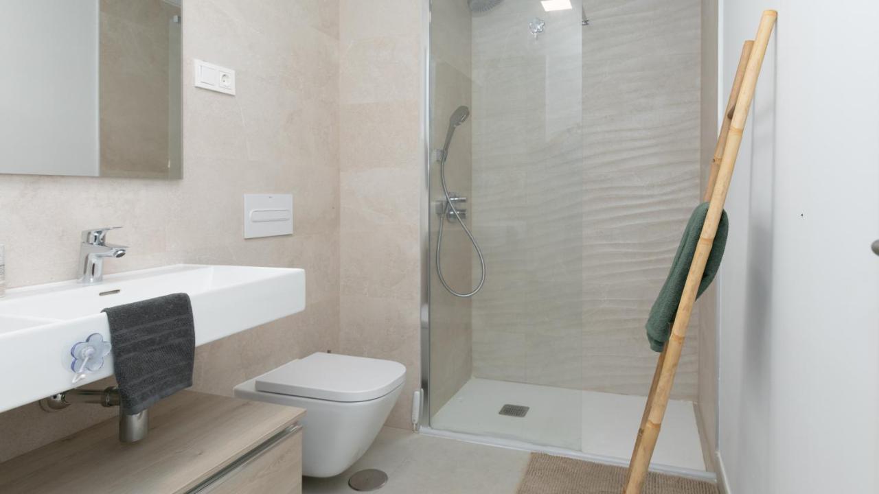 Apartamento De 1 Con Piscina Y Gimnasio Comunitarios Estepona