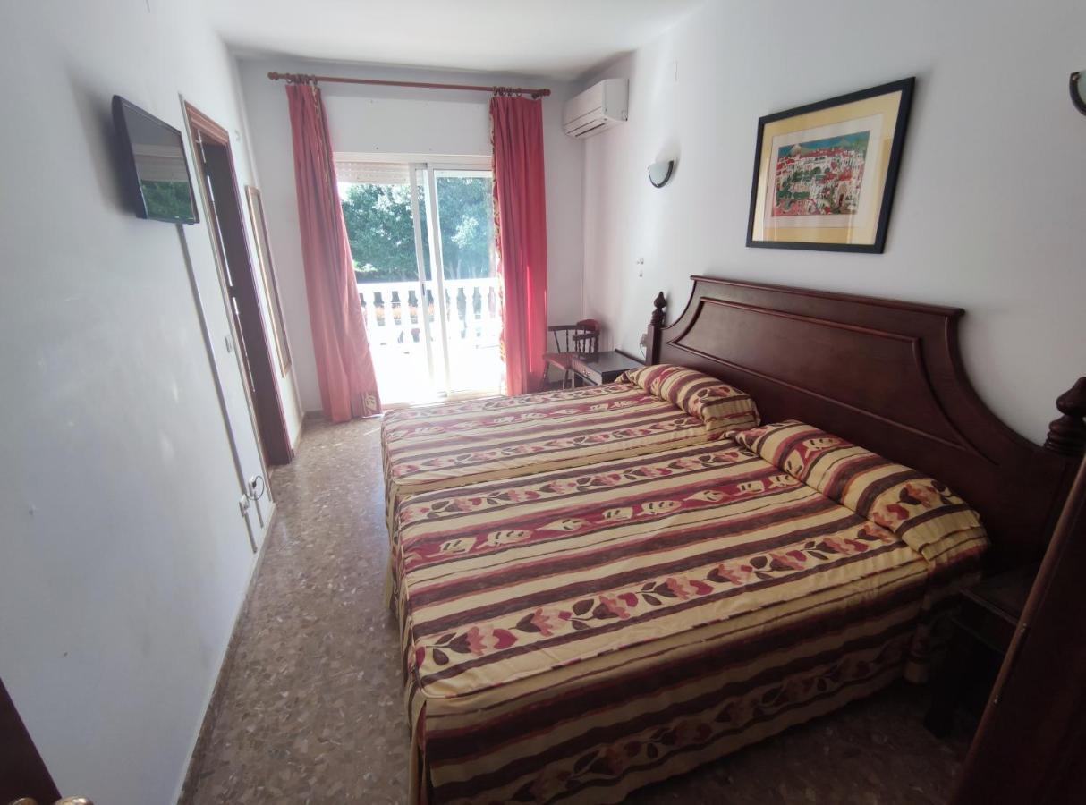 Hostal Europa 2*