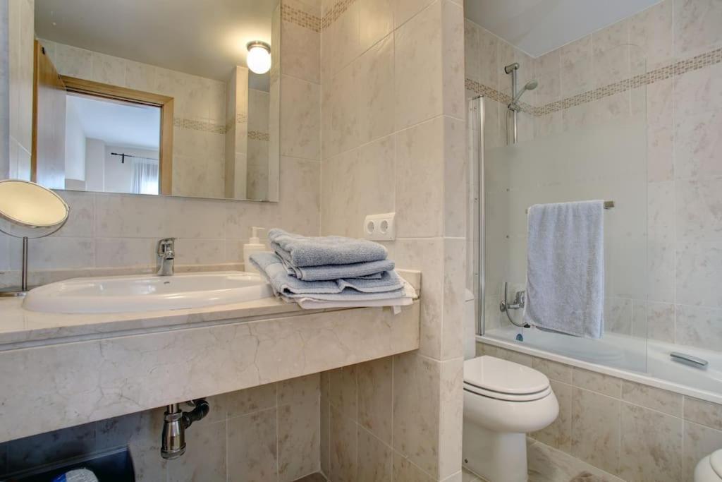 Apartment Luxury In Golf Hills, Estepona. Estepona
