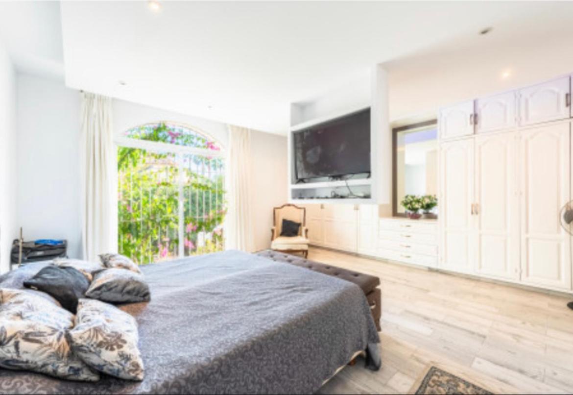 Villa Paraiso Alto Estepona