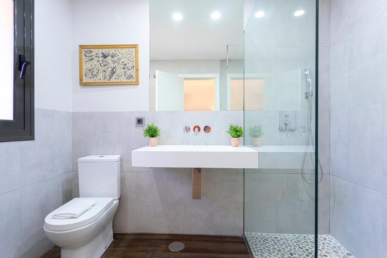 Genteel Venalmar Terrace Apartment