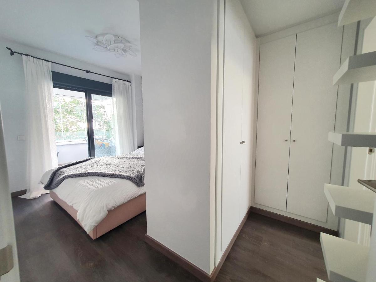 Apartment New 3 Bed Town With Pool Estepona