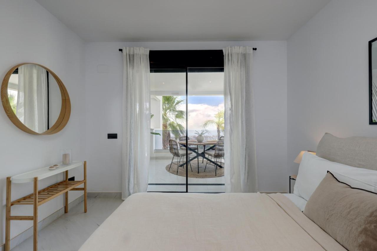 Apartment 2 Bedroom @estepona Hills With Sea View! *