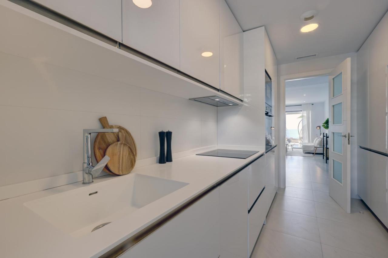 2 Bedroom @estepona Hills With Sea View!