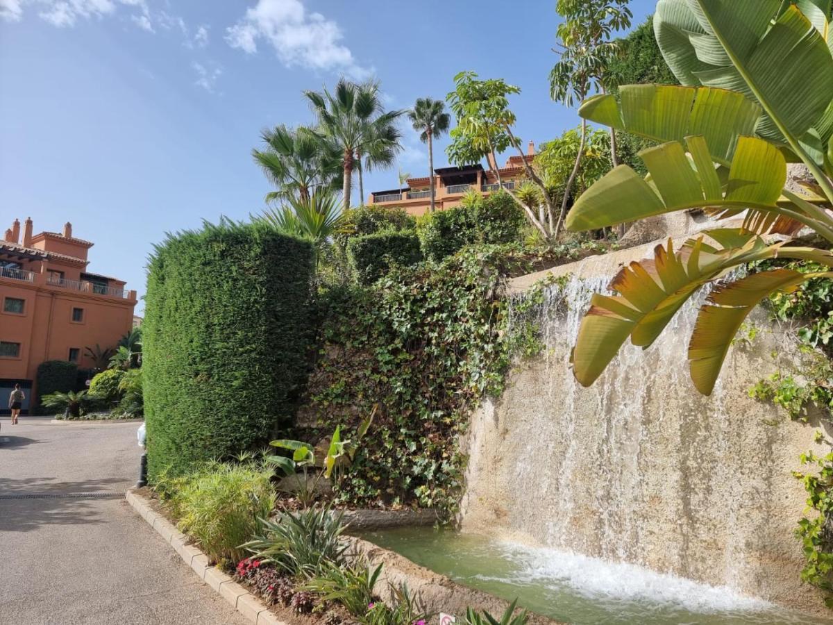 Apartment Benatalaya,heated Pool,saunas,gym Estepona