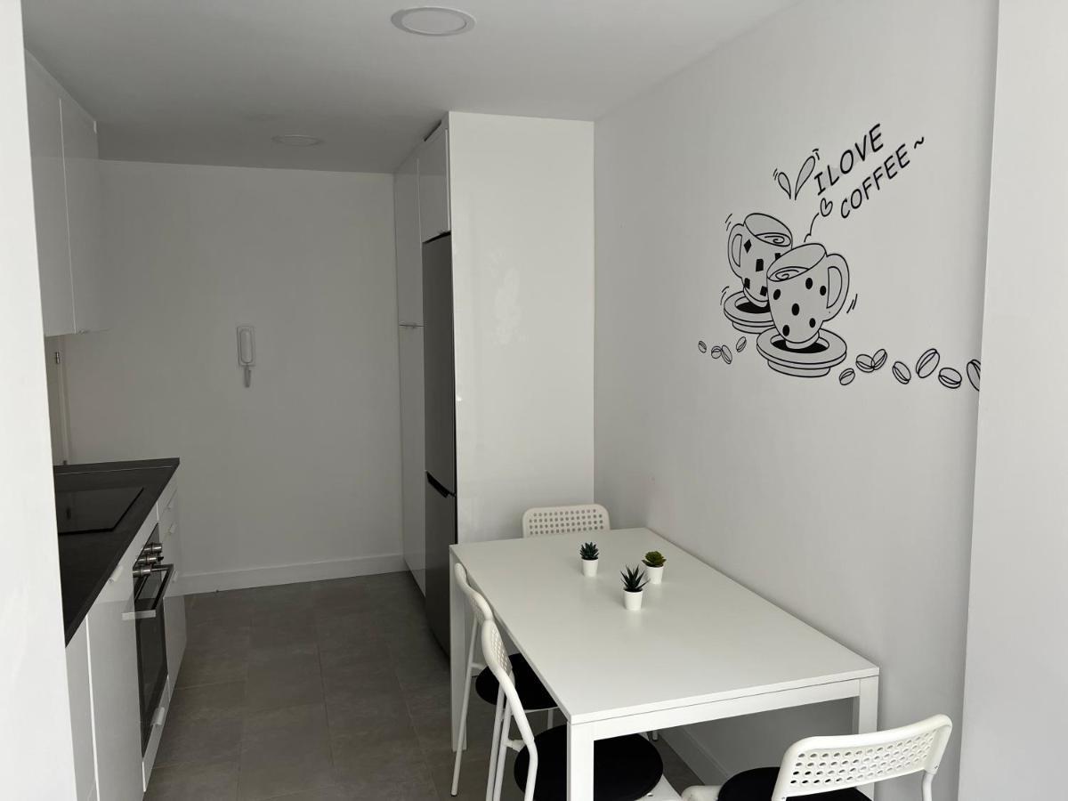 Apartment 3-bedroom + Crib - Perfect For The Family