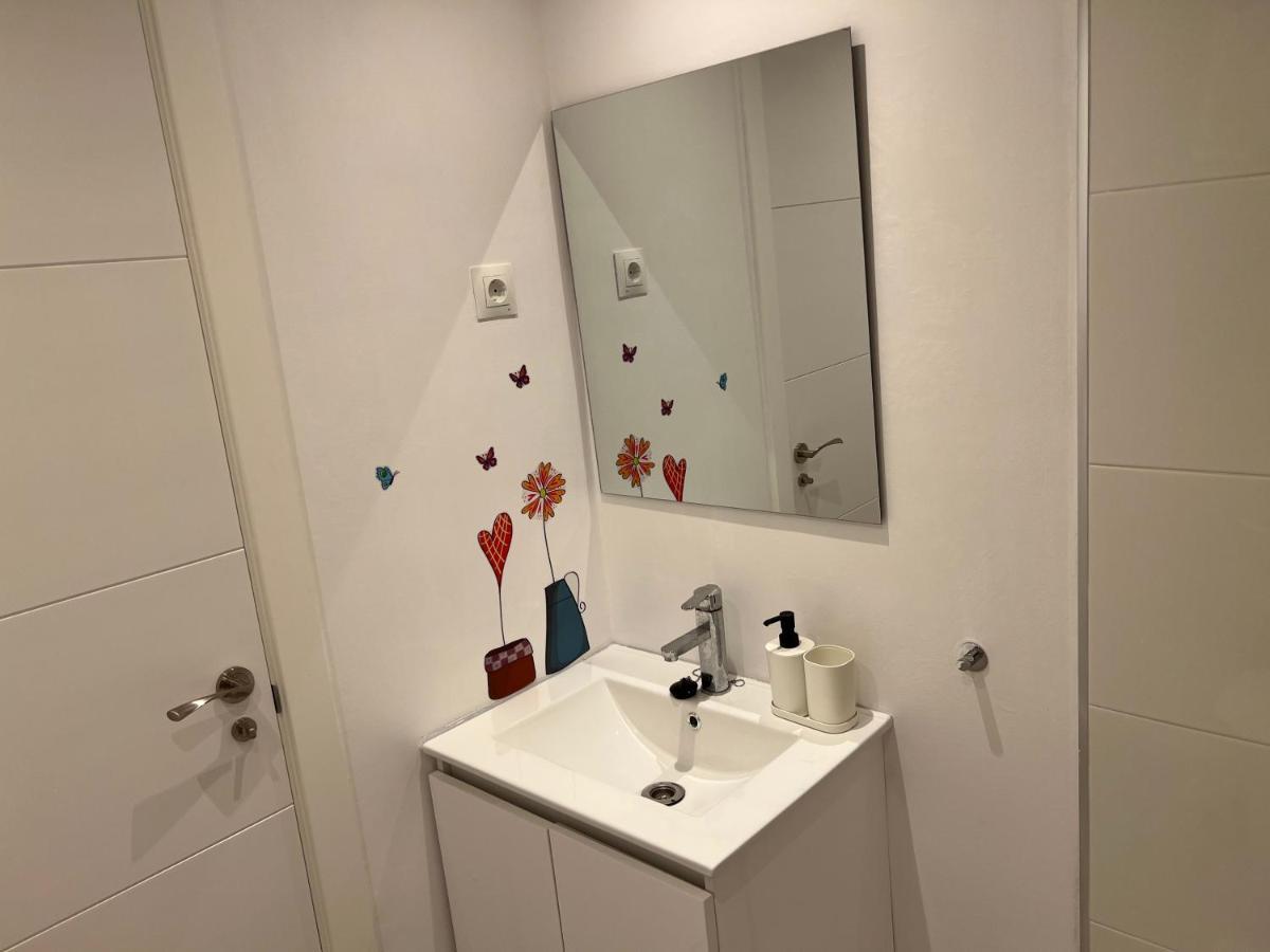 3-bedroom + Crib - Perfect For The Family Apartment *