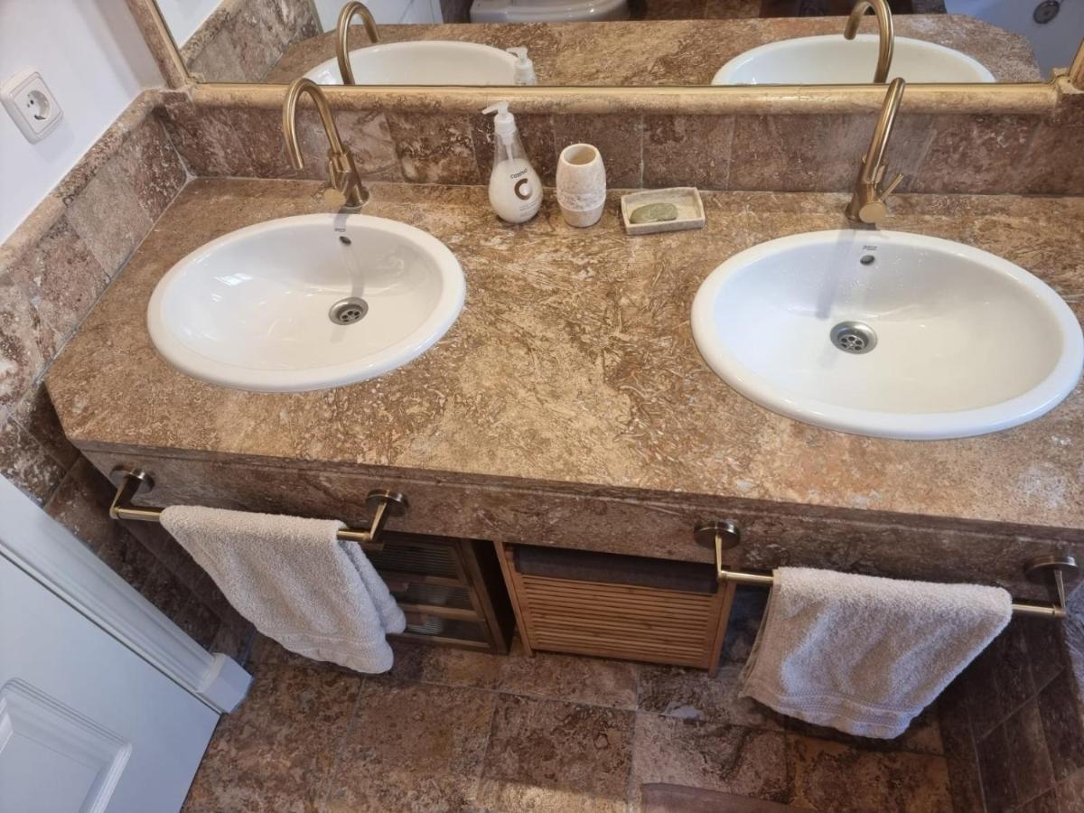Benatalaya,heated Pool,saunas,gym Estepona