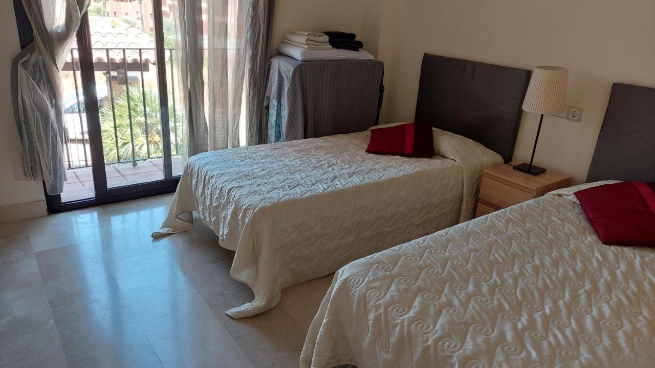 Nueva Galera * Estepona