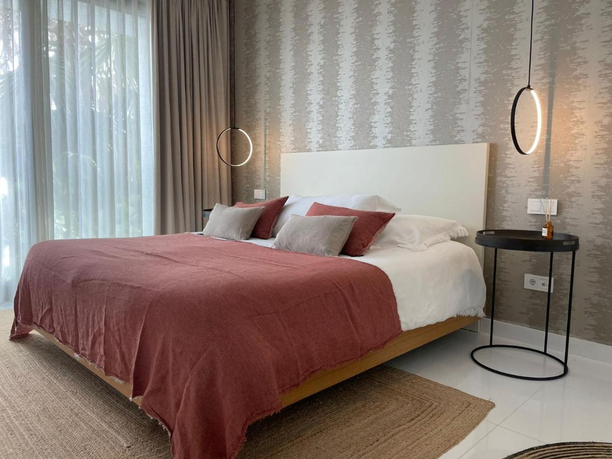 Siempre Mas Penthouse Atalaya Hills Golf Marbella 2 Large Bedrooms 4 Guests * Estepona