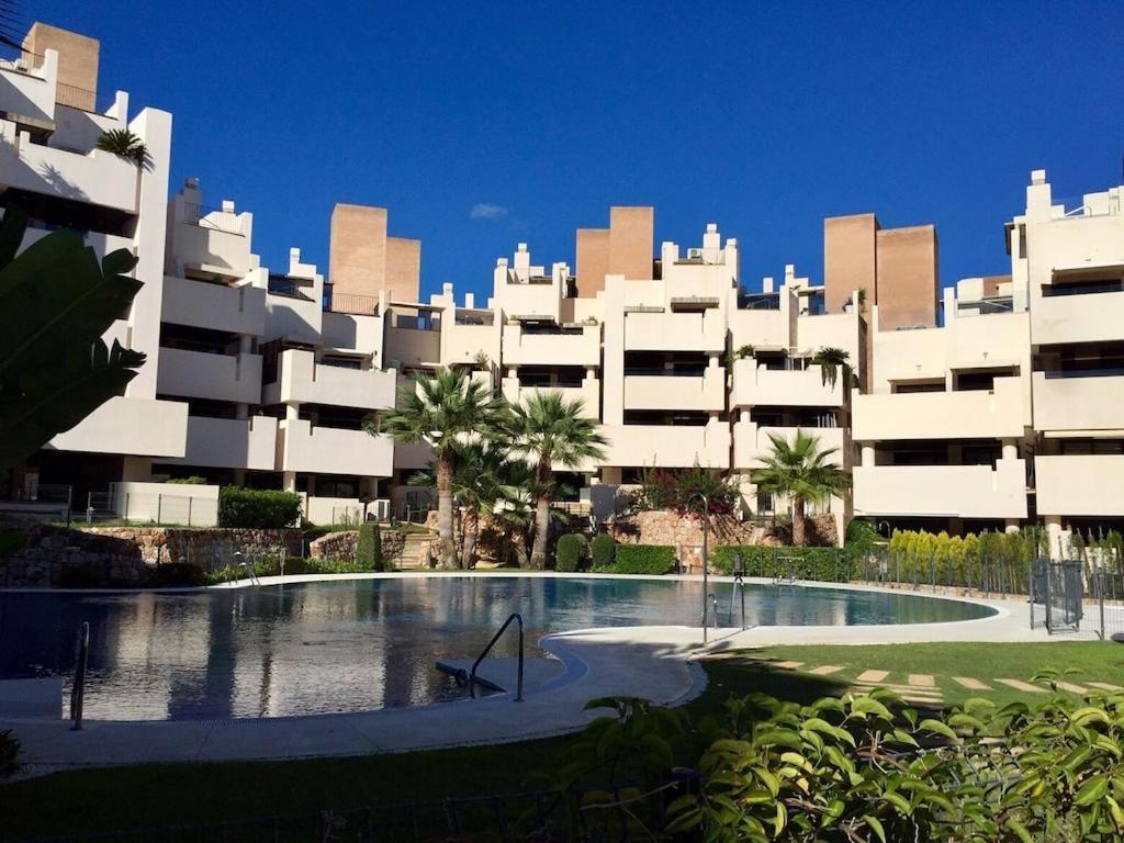4p 3 Pools Location Garden Parking Shops Apartment Estepona