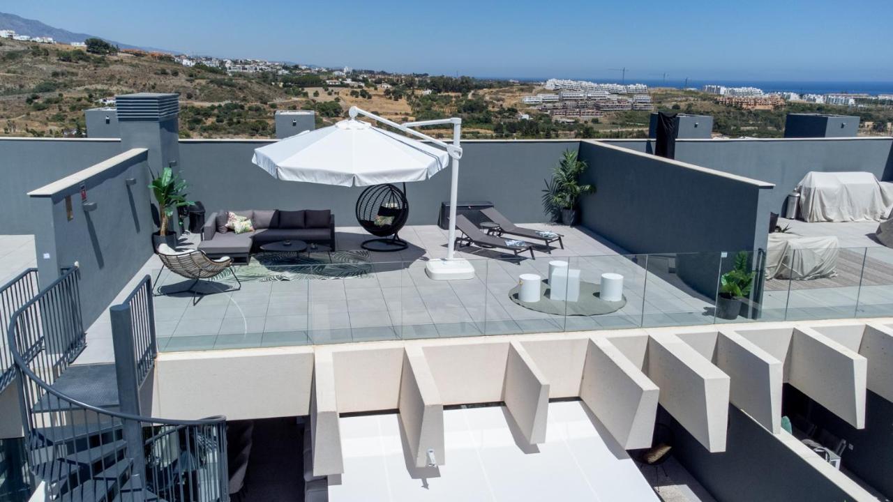The Golden Oasis Penthouse Apartment *