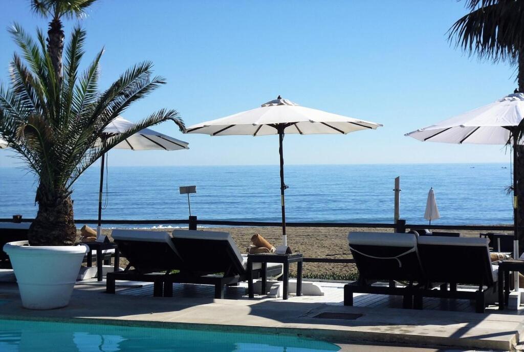 4p 3 Pools Location Garden Parking Shops Apartment Estepona