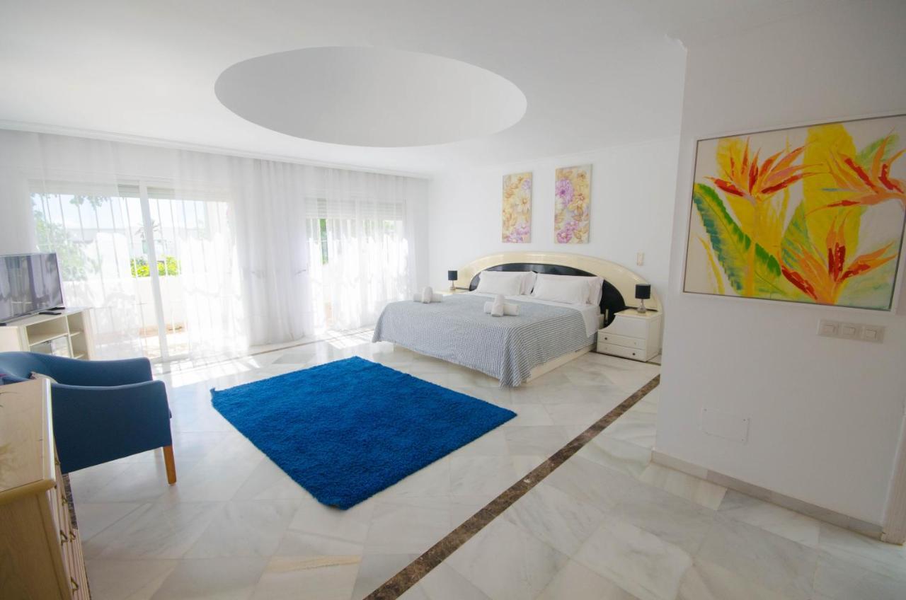 Sabine Villa Estepona