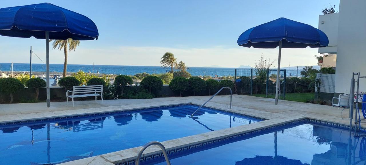 Marina With Sea Views, Pool And Parking