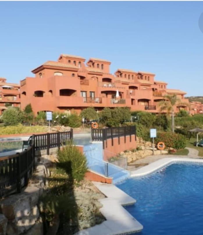 Espacioso Muy Tranquilo Con Piscinas Y Jardines Cercano A La Playa *