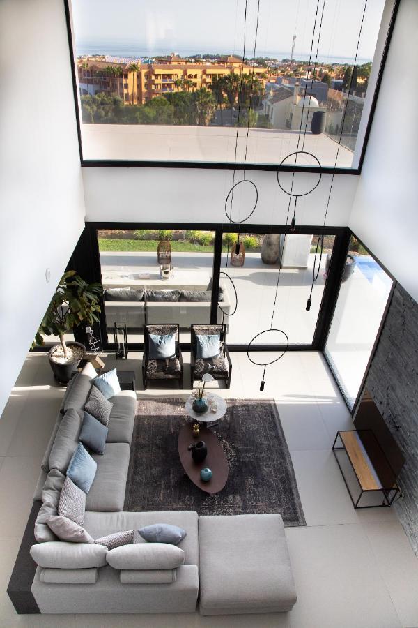 Nido Modern 4 Bed With Sea Views Villa *