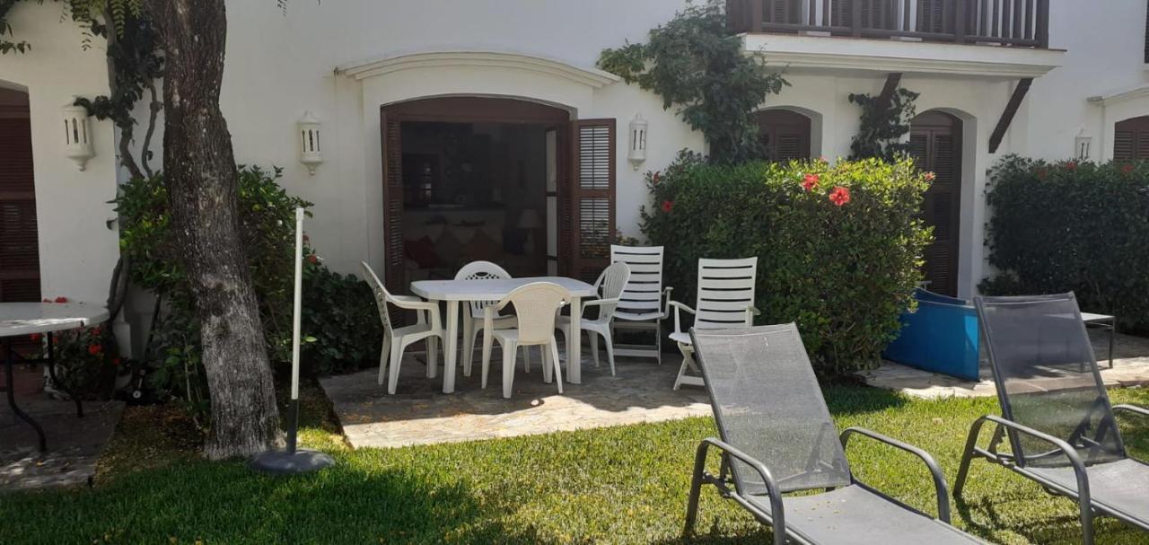 Villa - Playa - 2 Con Jardin Y Acceso Directo A La Piscina Is15 *