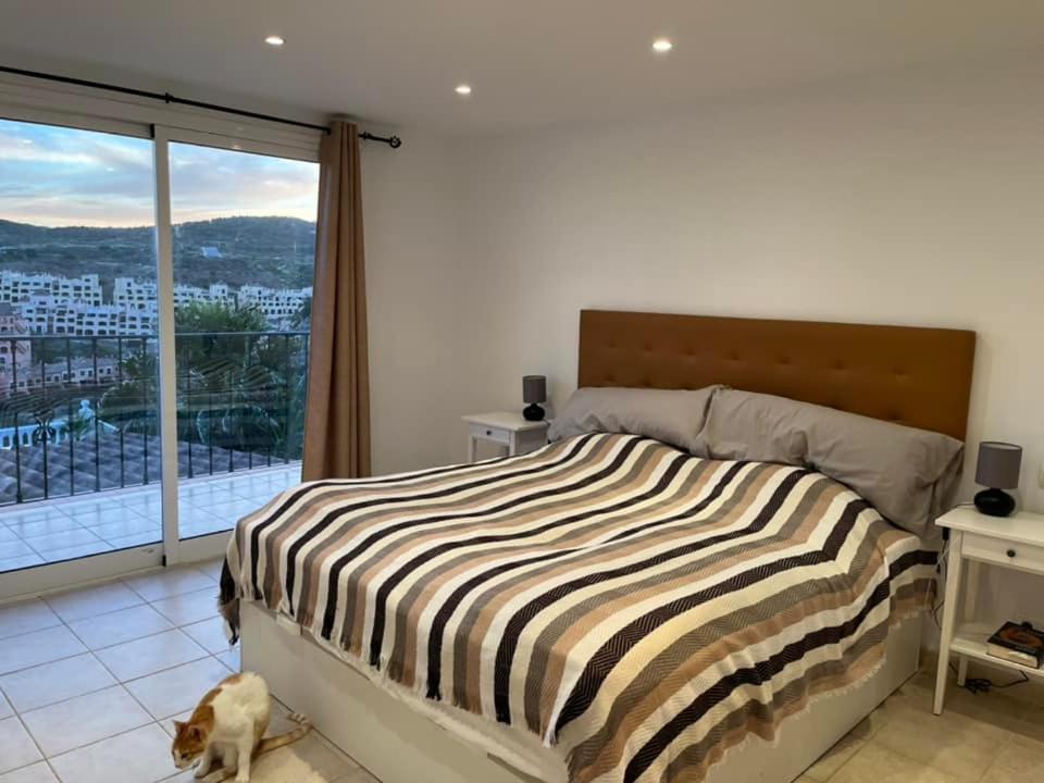 Danesa * Estepona