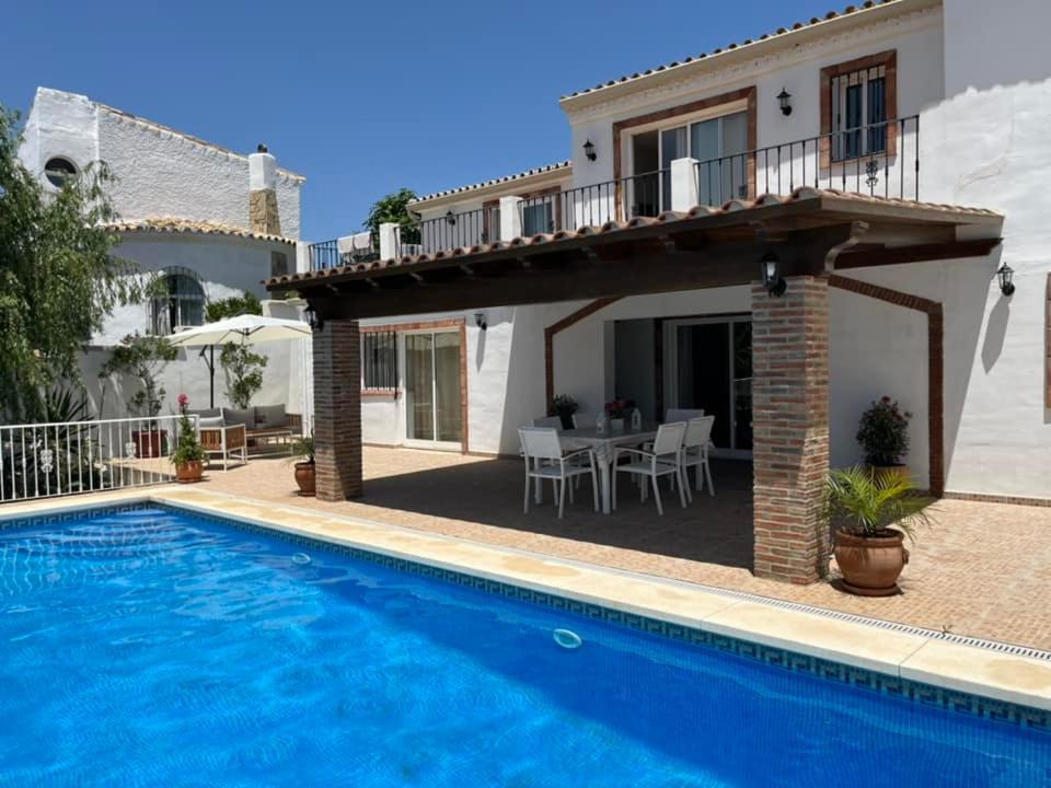 Danesa Villa Estepona