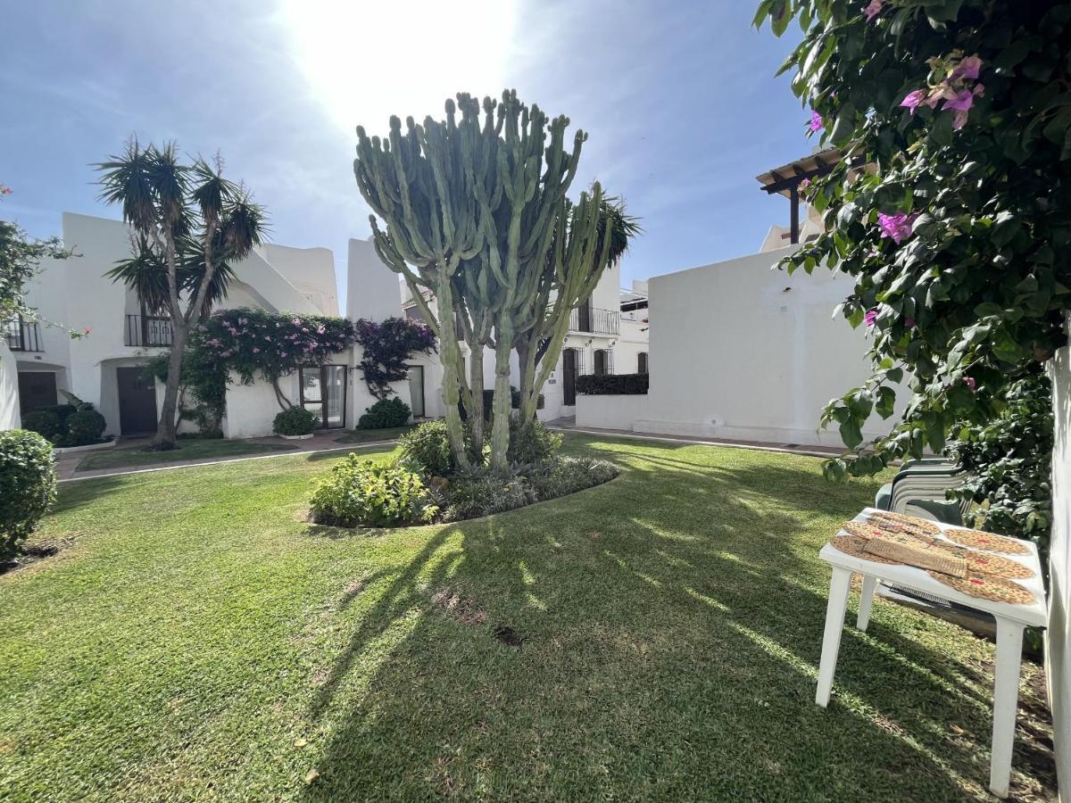 - Playa - 1 Con Jardines Al Lado Del Mar Te11 Estepona
