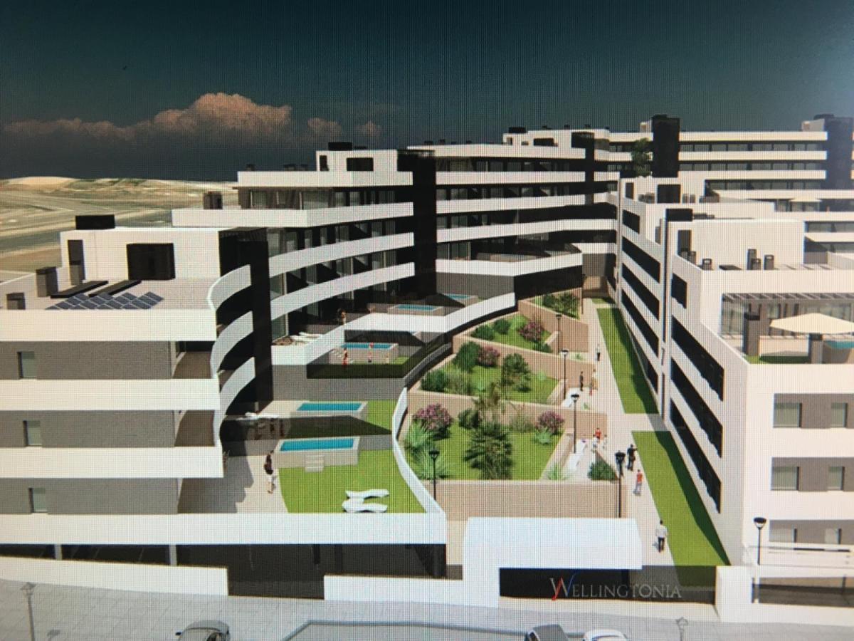 Oasis: Beachfront With Dual Pools And Mountain Views Apartment Estepona