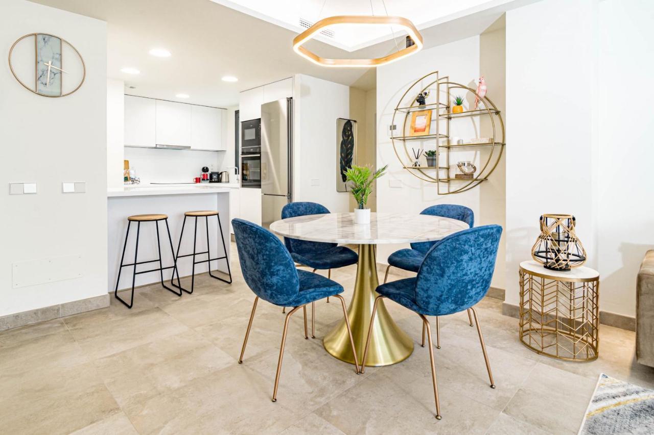 Inf25e- Tastefully Furnished Flat, Center * Estepona