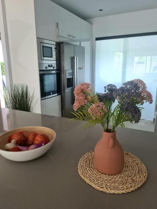 Modern House With Large Pool! Estepona