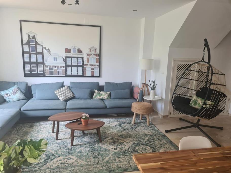 Modern House With Large Pool! Estepona