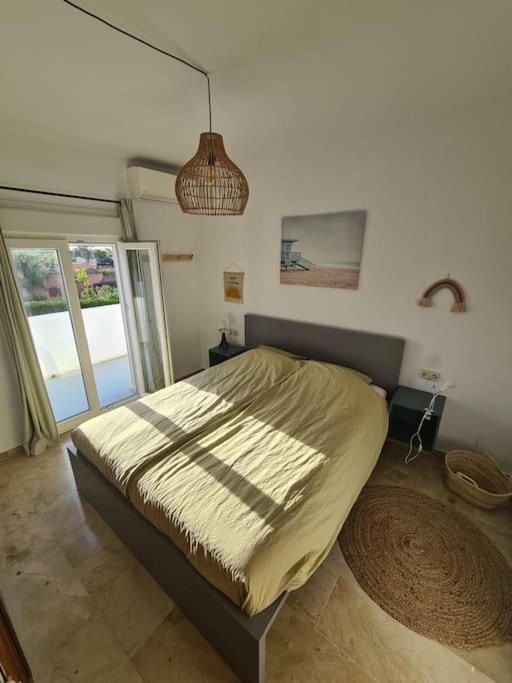 Modern House With Large Pool! * Estepona