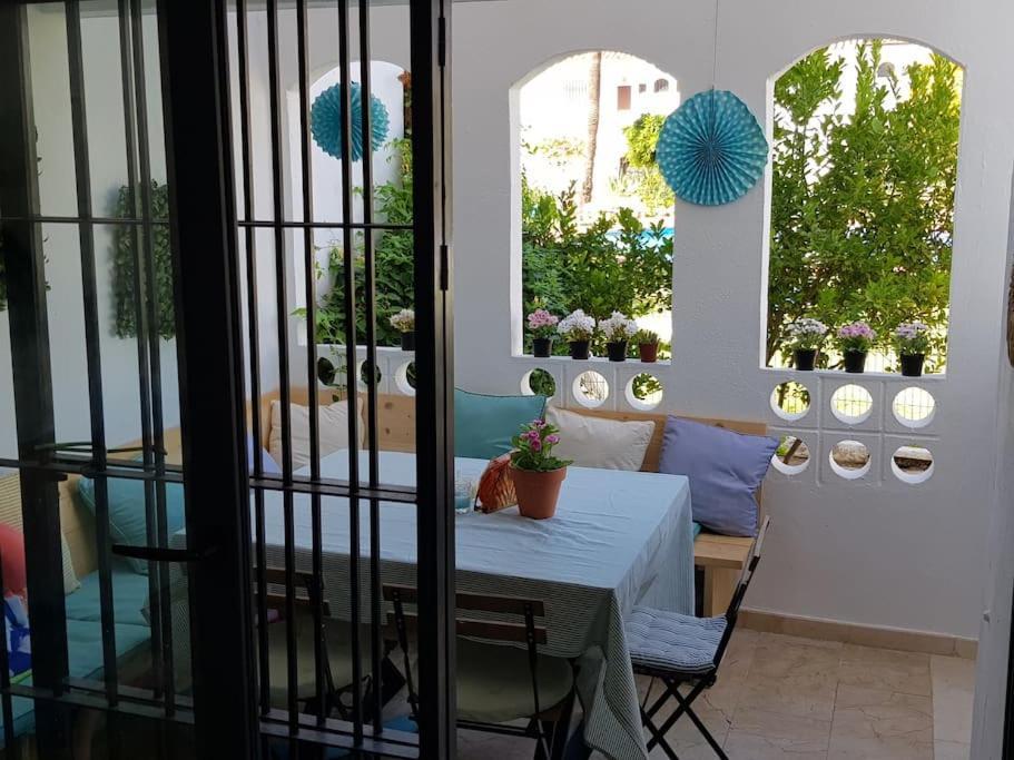 Modern House With Large Pool! Holiday home Estepona