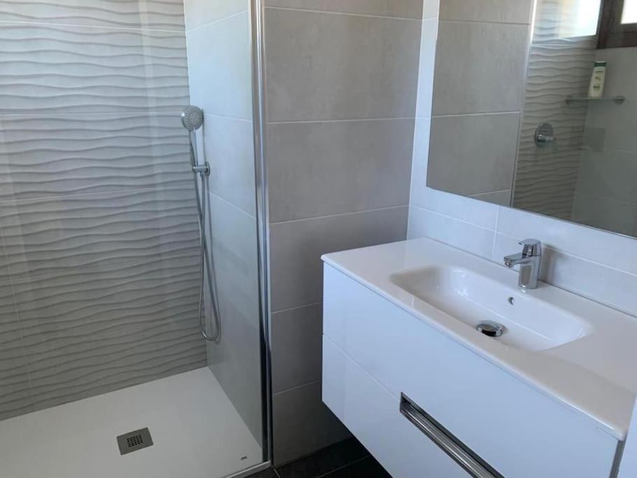 Holiday home Modern House With Large Pool! Estepona