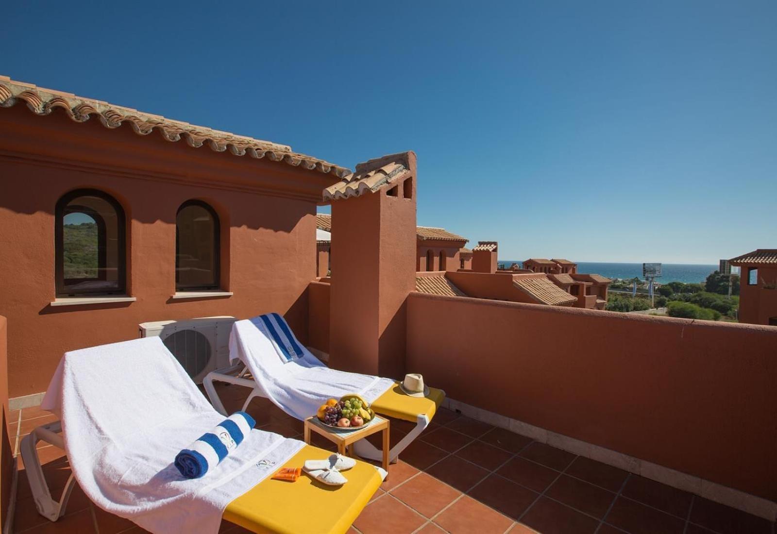 Gorgeous Townhouse With Seaview Apartment Estepona