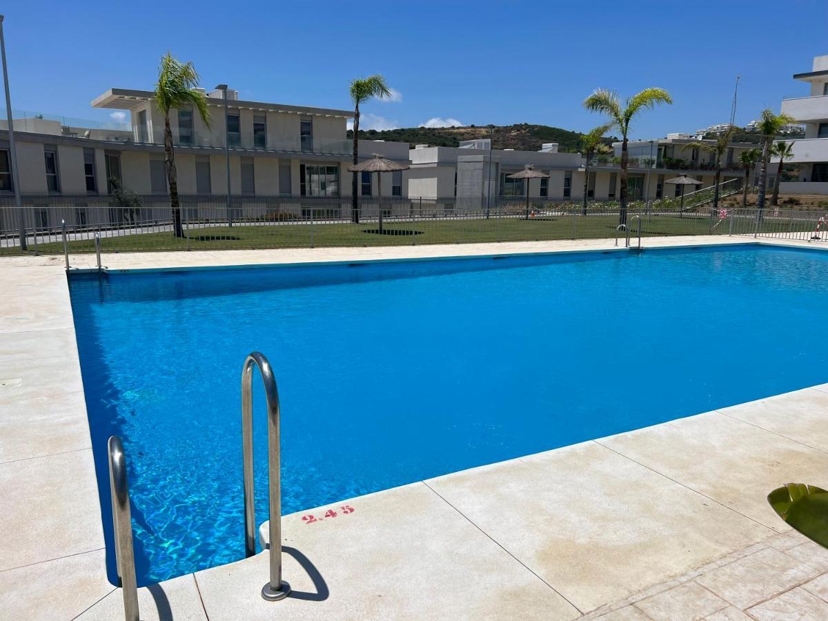 Serenity Views Lumineux Avec Terrasse, Nature Et Piscine Appartement