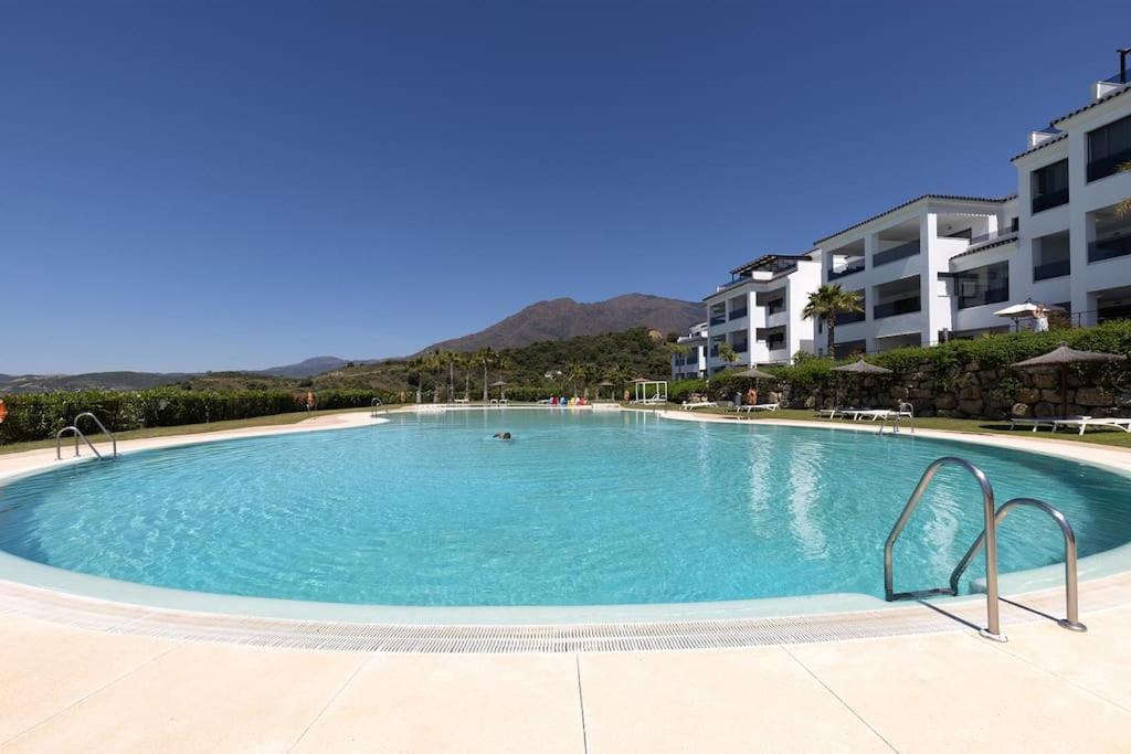 Ground Floor 2 Bedroom At Hills