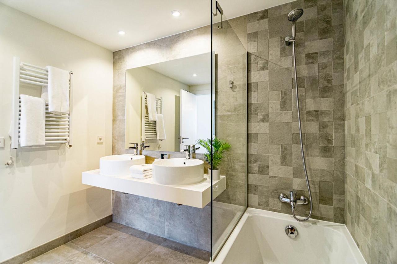 Apartment Inf25e- Tastefully Furnished Flat, Center *