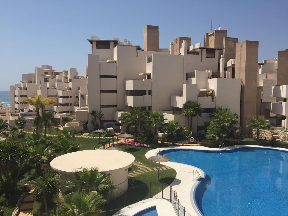 4p 3 Pools Location Garden Parking Shops Apartment Estepona