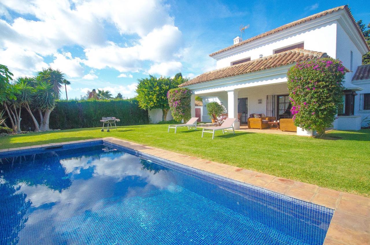 Del Mar- Private Swimming Pool Next To The Villa Estepona