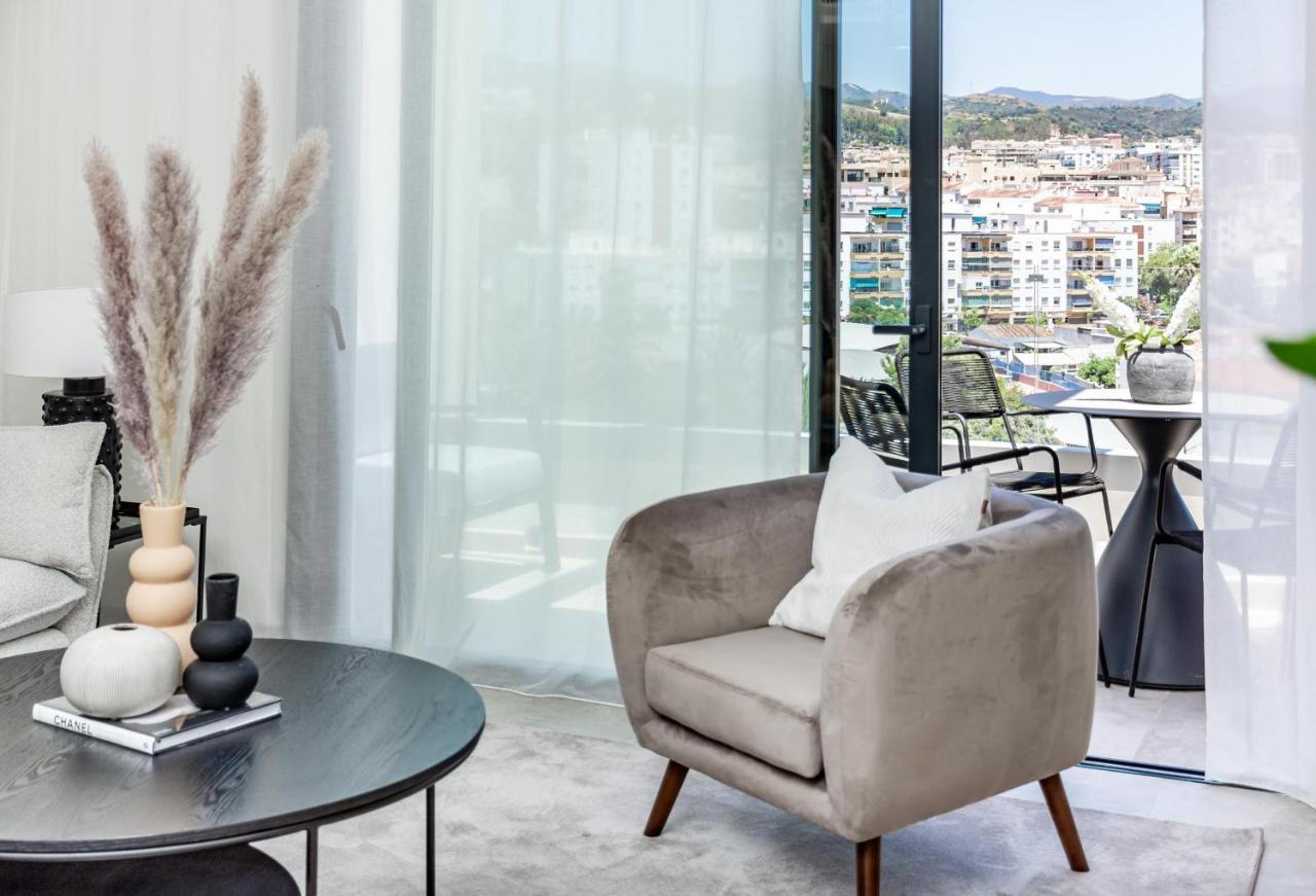 Inf27e- By Roomservices * Estepona