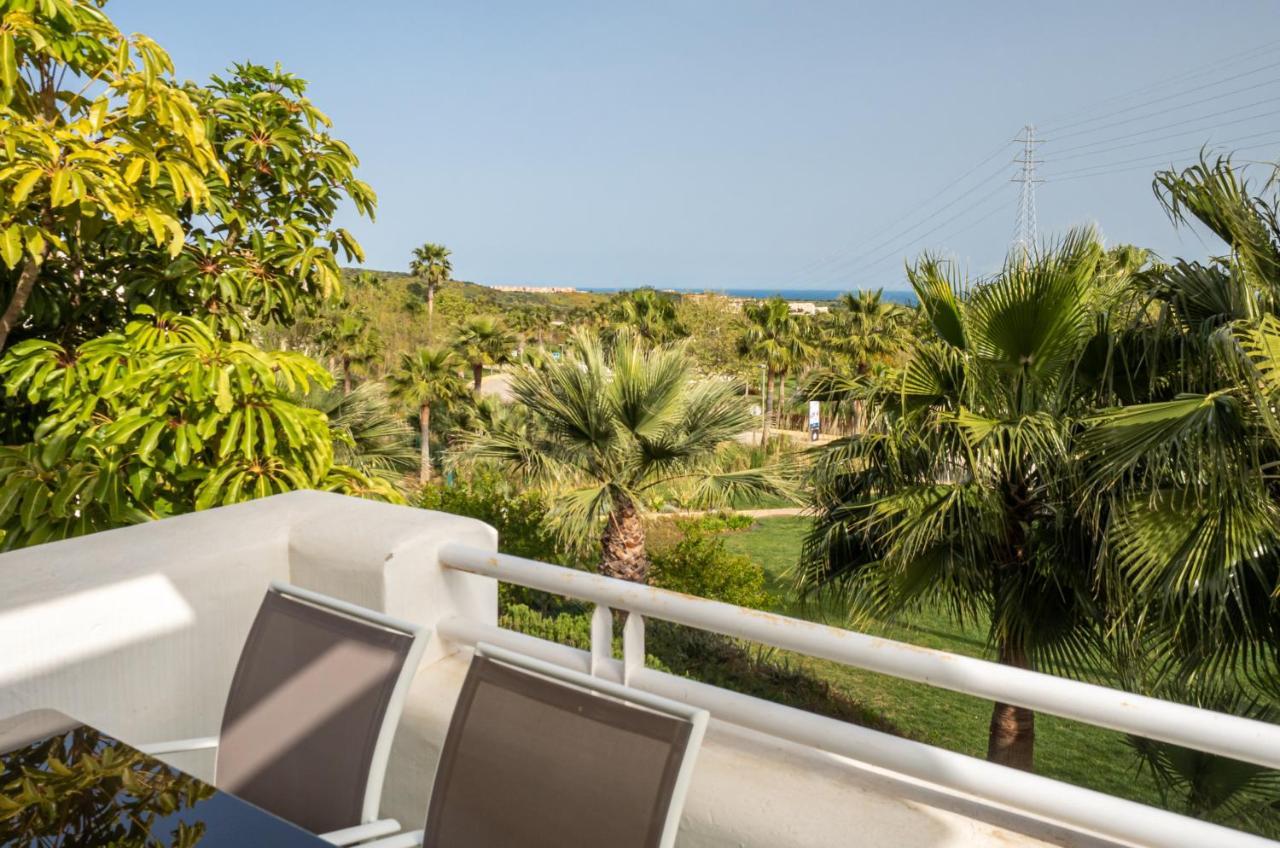 2278-modern In The Alcazaba Lagoon